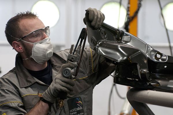 Métier : Tôlerie Carrosserie
